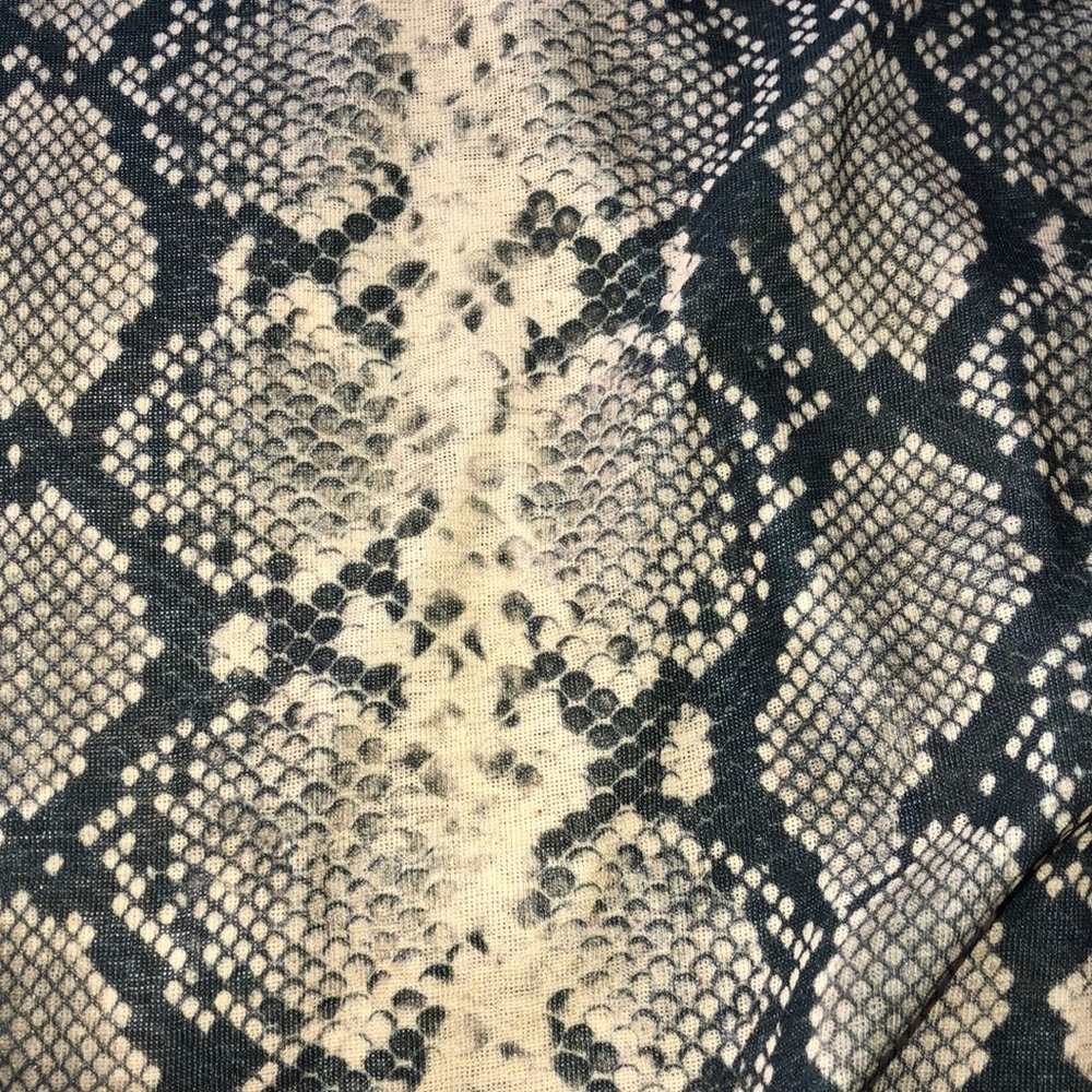 TopShop Snakeskin Mesh Shirt - Picture 2 of 3